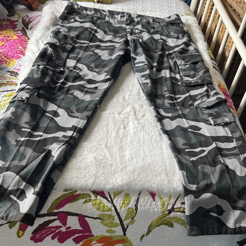 Men's Camouflage Cargo Pants